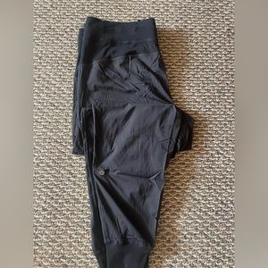 COPY - Lululemon windbreaker leggings